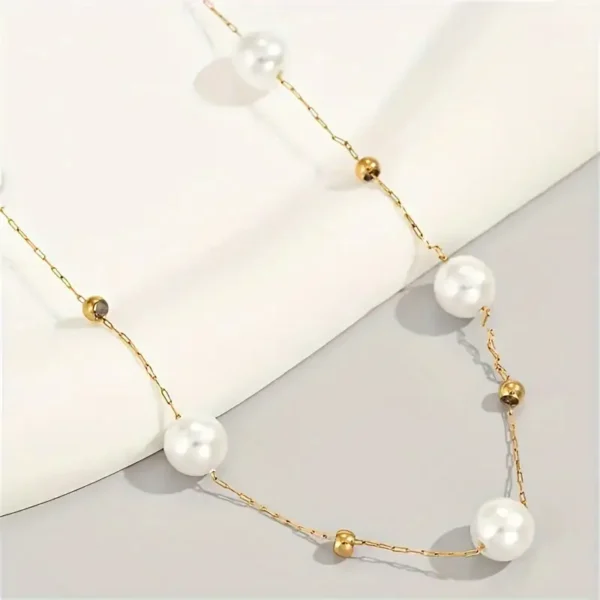 Random Number of Beads Faux Pearl Necklace