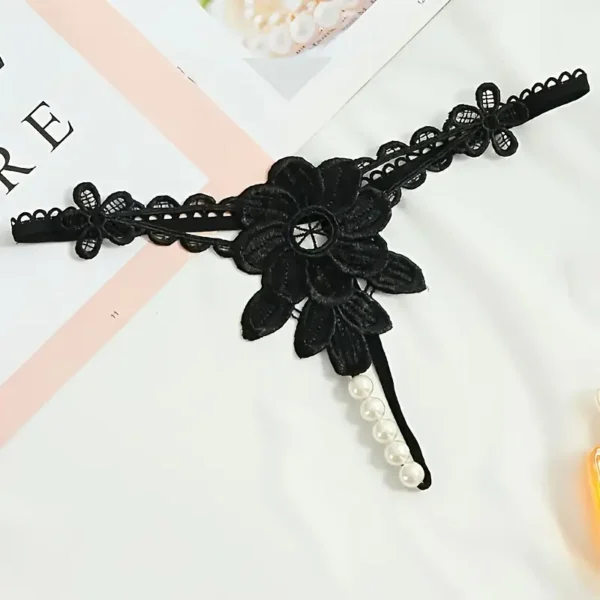 Black lace collar with pearl pendant